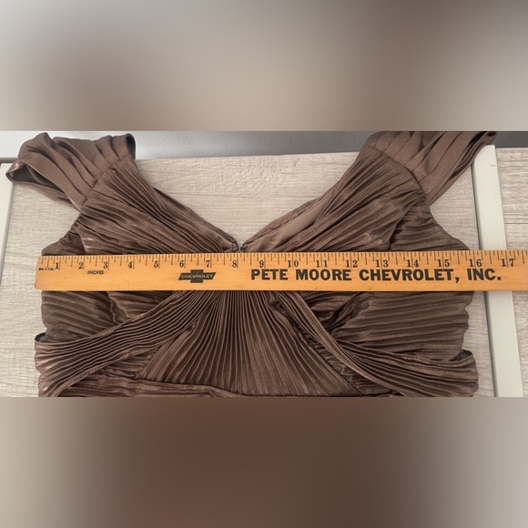 Antonio Melani Zaira Chiffon Evening Dress Metallic Empire Waist Pleats NWT 6 - Picture 10 of 13